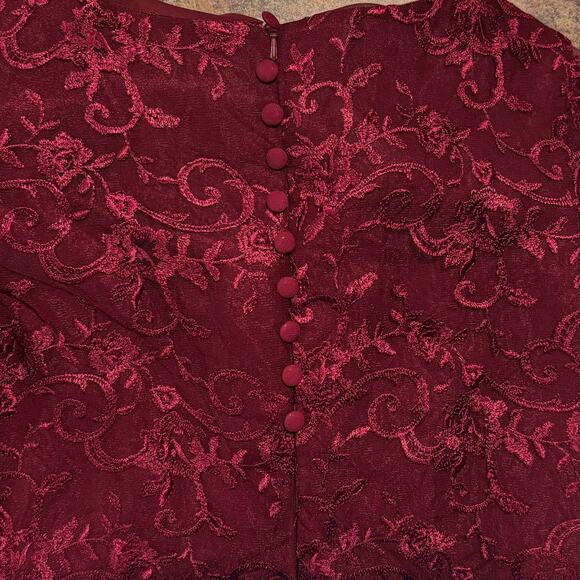 NWT Wedding Dress Gown Dark Romance Whimsigoth Boho Lace Floral Maroon Medium - Picture 5 of 7
